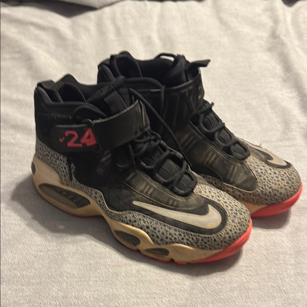 Nike air griffey cross trainers nice shape 10.5 size